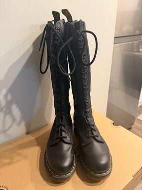 Doc Martens 1B60 Virginia Tall Lace Up Boots